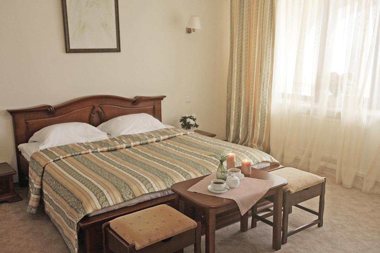 Hotel Гранде Петтине Odesa Exterior foto